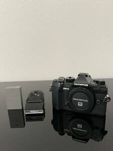 OLYMPUS オリンパス OM-D E-M5 Mark III ボディ