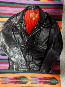 70s UK　KETT 古着/ビンテージ　ブラック　ライダースジャケット　ロンジャン　クリックス　ジップ 　裏地赤　サイズ表記無し　Ｌ程度