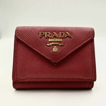 1円〜 PRADA プラダ 三つ折り財布 コンパクトウォレット サフィアーノレザー メタルロゴ ゴールド金具 レディース 刻印 本革 レター型_画像2