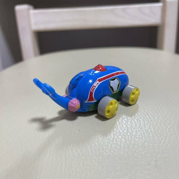 トミー タイムボカン　ドリームトミカ　タイムメカブトン　ミニカー