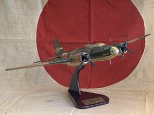 Mitsubishi G4M3 Betty 1/48 大日本帝国海軍 一式陸上攻撃機 第二次世界大戦 木製 旧日本軍 軍用機模型 一式陸攻 卓上モデル 鹿屋 USED