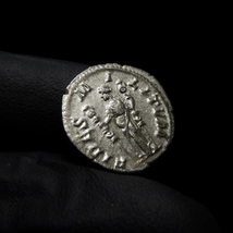 【古代ローマコイン】Maximinus Thrax（マクシミヌス・トラクス）クリーニング済 シルバーコイン 銀貨 デナリウス(WLXf9DZ9Qw)_画像7