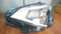 U#989 BMW X1 xdrive18d xLine F48 3DA-AD20 2021年 純正右LEDヘッドライトAssy ランプ 点灯OK LCI 商品説明要確認願 個人宅宛不可_画像2