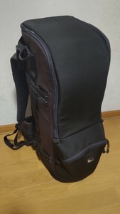 ★送料込＿Lowepro 望遠レンズ対応 カメラリュック レンズトレッカー