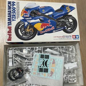 タミヤ 1/12 レッドブル WCM YZR500 1999