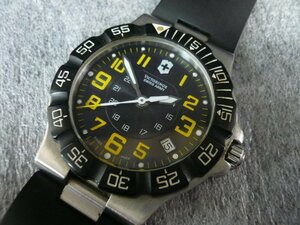 TSA-00735-03 腕時計 VICTORINOX ビクトリノックス SWISS ARMY クォーツ 241412