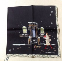 送料無料！ バーバリー ハンカチ 女の子 刺繍 ブラック 雪 中美品_画像1