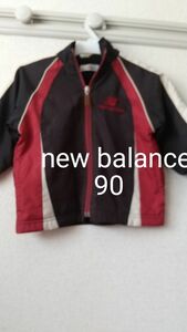 ジャケット　90 上着　ニューバランス　new balance　黒　エンジ　アイボリー　クリーム色　キッズ 羽織物　ポリエステル