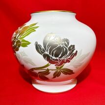 ☆美品☆大倉陶園 OKURA 花瓶 花器 金銀彩牡丹文花瓶 金縁 金彩 宮内庁御用達 インテリア 骨董 花生 花入 壷 飾壷 (11215E_画像6