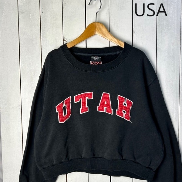 USA古着 90s~ ショート丈ワイドシルエット カレッジロゴ刺繍 チアースウェット XL 黒 オールド アメリカ古着 チアリーディング ●190