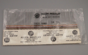 50個 Allen Bradley カーボンコンポジション抵抗 1/2W 3.9kΩ
