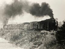 昭和鉄道写真：関西本線.D51524[亀山]牽引後部補機付き貨物列車。昭和47年10月1日撮影。場所不明。キャビネ判。_画像2