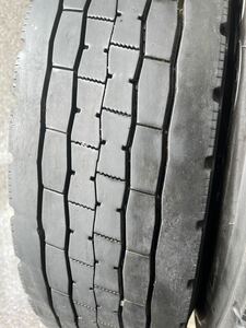 ダンロップ　SP680　225/80R17.5 　123/122 LT　ミックス　タイヤ　中型トラック　　4トン　　2020年製　　10ミリ　　1本