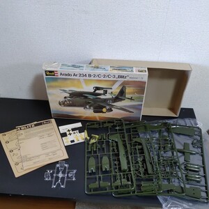 未組立　Revell レベル Arado Ar 234 B-2/C-2/C-3 Blitz アラド Ar234 ブリッツ 1/72　1107-c2-SA2