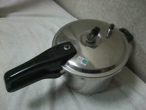 1円スタート！調理器具〈圧力鍋　wonder chef SAVOEⅡ〉中古