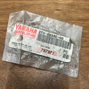 MB-143★クリックポスト(全国一律送料185円) YAMAHA ヤマハ 純正品 3TU-2834E-00 バックミラーダンパー 3TU-2834E-00 バイク部品 G-3/②