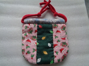 ハンドメイド パッチワーク クリスマス柄小さな巾着袋 （４）
