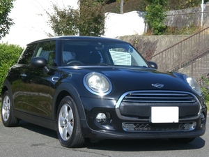 ■超貴重！平成26年11月 Black BMW mini 新車保証書付 無事故 実走行67200キロ 禁煙車 1,2ターボ 純正ナビ 純正アルミ フォグ ETC付き ！