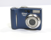 Nikon ニコン COOLPIX 5200 デジタルカメラ E5200 コンパクト デジカメ バッテリー互換品 充電器無し 中古 ya0660_画像1