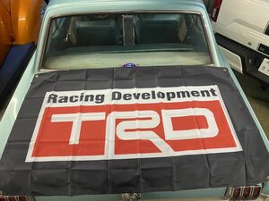TRD ロゴ トヨタTOYOTAフラッグ 旗 バナーヴィンテージガレージ アメリカン看板 ポスター 壁掛け 工場 縦約90 x 横約150 通し穴4つ