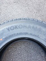 【新品・送料無料】2022年製　ヨコハマ　195/80R15　スタッドレス 4本セット_画像3