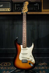 ♪Fender American Standard Stratocaster フェンダー ストラトキャスター エレキギター ☆D 1116