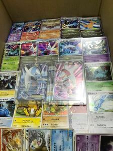 ポケモンカード　pokemon キラカード プロテクター入り　2300枚以上 まとめ売り　引退　ラティアスex ラティオスex BW