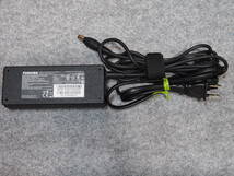 中古 ACアダプター 東芝 PA3755U-1ACA 15V 5A 丸ピン6.5x3.0mm A125-5210_画像1