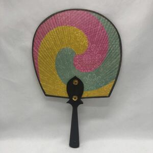 1 иен старт Корея способ. веер "uchiwa" красочный . дизайн б/у KN-SOSG