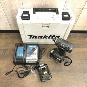 makita マキタ インパクトドライバ TD149D 黒 バッテリー2個/BL1830B 充電器/DC18RC 動作確認済 ビット付 ケース有 KH 71KS