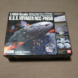 BANDAI バンダイ 1/850 スタートレック U.S.S.ヴォイジャー NCC-74656