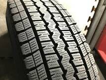 値下げ【200系ハイエース】溝有195/80R15 107/105L LT ダンロップスタッドレスタイヤ 15×6J+33 PCD139.7 6H アルミホイール ４本_画像2