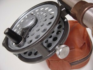 ■GLADDING　Intrepid FLY REEL /Year Fly LIGHT WEIGHT■倍超速ギア搭載機 ///右手巻き