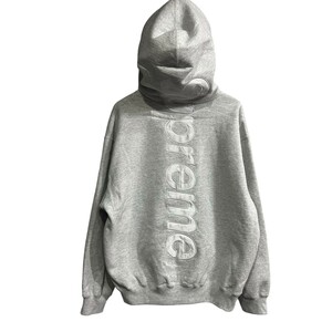 【美品】サイズM シュプリーム SUPREME　 23AW Satin Applique Hooded Sweatshirt パーカー 商品番号：8065000161412