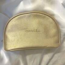 値下げ！新品 シャネル CHANEL ノベルティ ポーチ コスメポーチ ゴールド ロゴ 小物入れ ノベルティ化粧ポーチ ブランド 大容量 箱付き_画像3