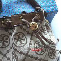 ☆新品☆TORY BURCH/トリーバーチバッグ ブラウン バケットバッグ トートバッグ ショルダーバッグ 2WAYバッグ 箱あり アウトレット品_画像2