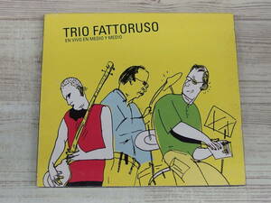 CD / EN VIVO EN MEDIO Y MEDIO / Trio Fattoruso / 『D22』 / 中古