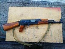 AK47 スタンダード電動 リアルウッド メタルレシーバー スリング付き_画像1