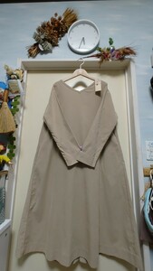 【新品】★STUDIO＊CLIP(スタジオ＊クリップ)★ワイド幅で揺ったりとした後ろボタンのお洒落なロング＊ワンピース♪サイズ／M