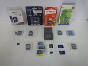 【5-11-2-2Rs】ジャンル色々メモまとめ売りリーカード19点まとめ売り　MicroSD SDカード　アダプター　等