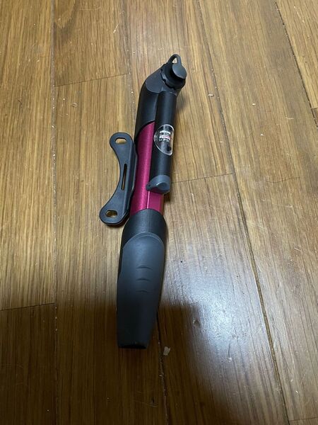 手押し式空気入れ