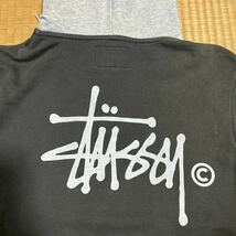 stussy バクプリ入り フード切替 ストックロゴ スウェット パーカー 黒x灰 レア ステューシー_画像4