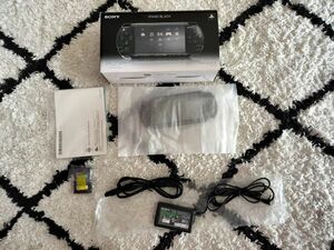 新古美品　PSP-2000PB ピアノブラック　PSP-2000 動作確認済　