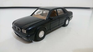 YONEZAWA Diapet NISSAN GLORIA 1991 No.011 ヨネザワ ダイヤペット ニッサン グロリア