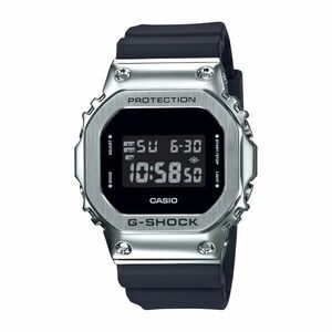 【新品未使用】G-SHOCK★GM-5600-1JF★メタル素材★国内正規品★新品★タグ付き★保護シール付き★送料も安い