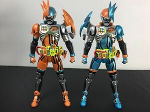 S.H.フィギュアーツ 仮面ライダーエグゼイド ダブルアクションゲーマー レベルXX LRセット