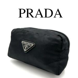 PRADA プラダ ポーチ 小物入れ ロゴプレート ロゴ金具 ブラック ナイロン