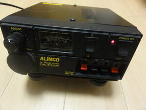 【中古】ALINCO アルインコ 電圧可変安定化電源 DM-305MV　6V～15V4A