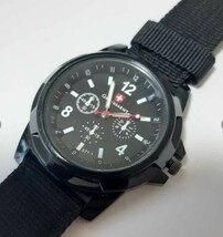 新品　未使用　ミリタリーウォッチ アーミーウォッチ メンズ 腕時計 アナログ 黒 ブラック　レディース　時計　送料無料　超軽量！_画像1