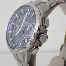 ●中古●CASIO カシオ 電波ソーラー OCW-T2000 オシアナス チタン デイデイト ラウンド ブルー文字盤 メンズ腕時計 稼働品_画像2